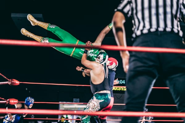 🤼‍♀️ Wrestling: SummerSlam 2025 Night 1 Delivers Major Upsets at MetLife Stadium